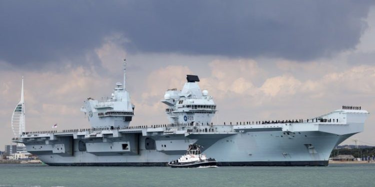 İngiltere’nin uçak gemisi arızalandı: Değeri 3 milyar sterlin