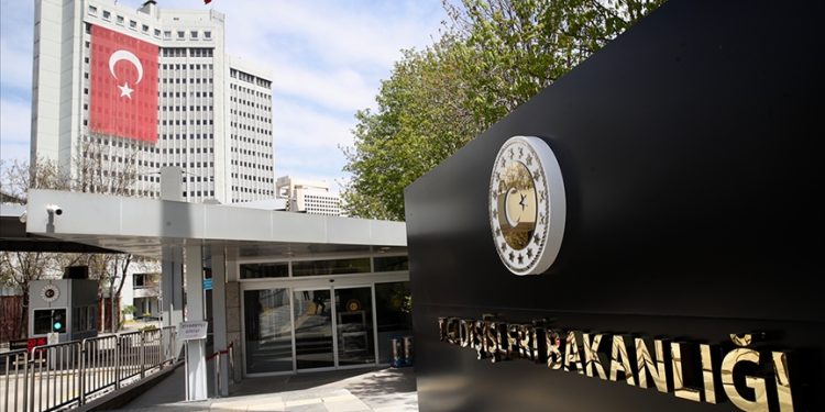 Irak’ta çatışmalar arttı: Dışişleri’nden seyahat uyarısı