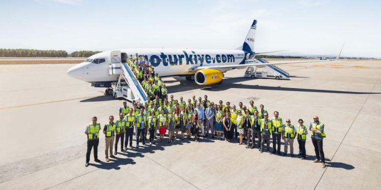 Net Holding, Mavi Gök Havacılık’ın yüzde 10 hissesine talip