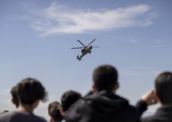 Milli hava araçları, TSK Güçlendirme Vakfı bağışçıları için uçtu