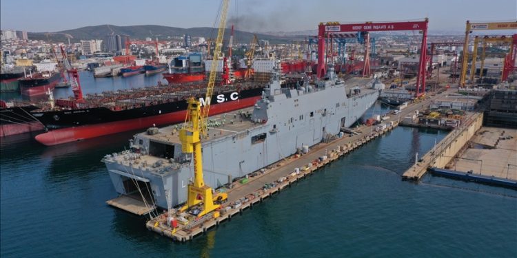 TCG Anadolu yıl sonunda teslim edilecek