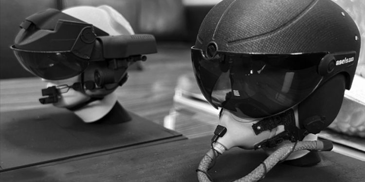 ASELSAN’dan milli savaş uçağına özel kask