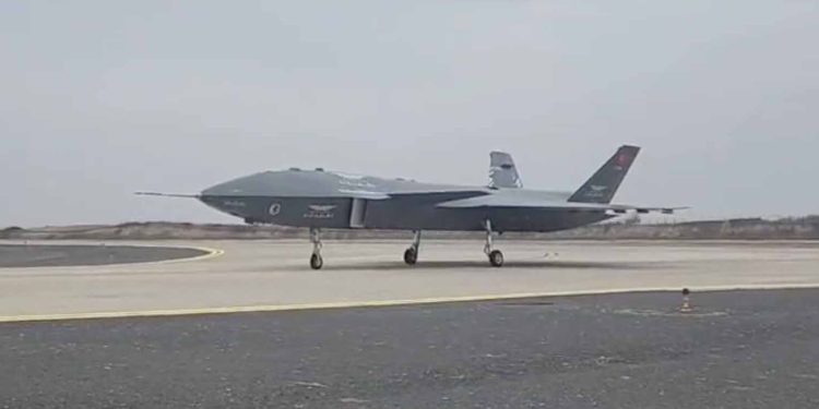 KIZILELMA Taksi ve Koşu Testi’ni tamamladı