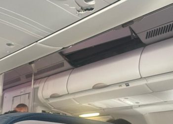 Uçak türbülansa girdi 36 kişi yaralandı