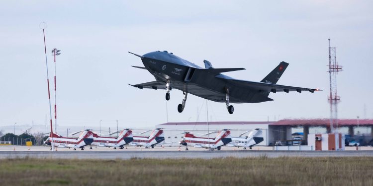 Baykar’ın insansız savaş uçağı ‘Kızılelma’dan ilk uçuş