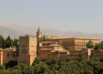 Granada’da nereler görülmeli?