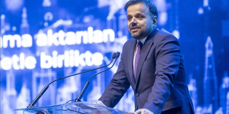 Ali Taha Koç’tan “siber uzay” vurgusu