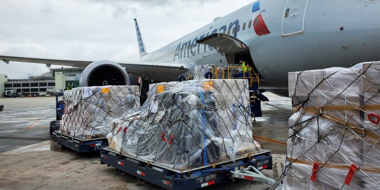 American Airlines, Haiti’ye insani yardım malzemesi taşıyor