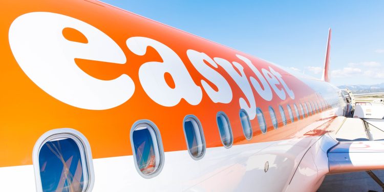easyJet, İzmir ve Antalya’ya uçmaya başlıyor