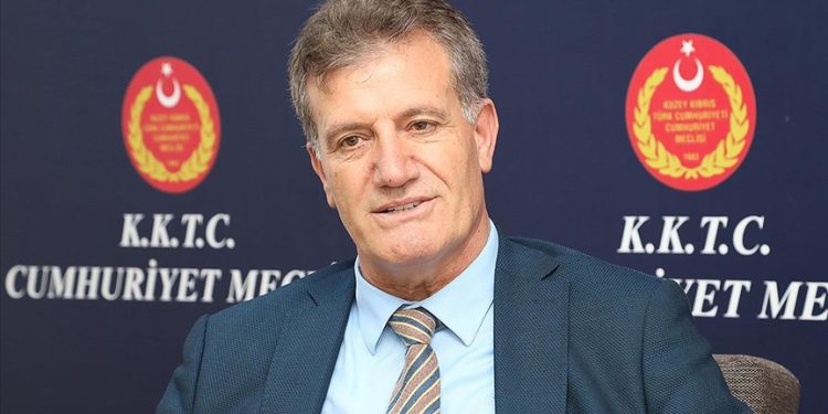 Erhan Arıklı: KKTC’ye uçak seferleri için 3 şirket başvuru yaptı