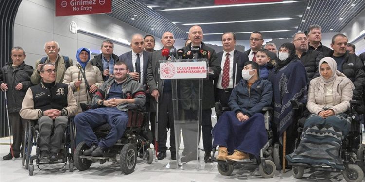 İstanbul Havalimanı metrosu pazar günü açılıyor