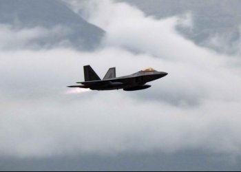 ABD semalarında UFO alarmı: Savaş uçakları tarafından düşürüldü