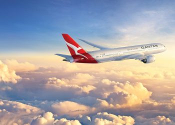 Qantas 5 ay üst üste en dakik iç hat havayolu oldu