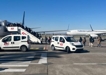 THY bugün 179 seferle 30 bin 318 kişiyi tahliye edecek