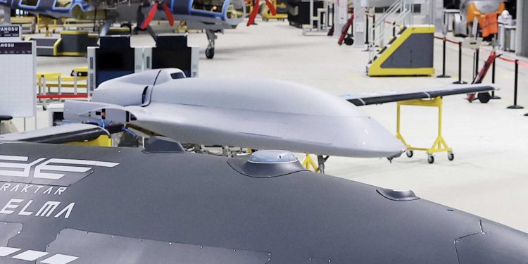 Erdoğan’dan Kızılelma ve Bayraktar TB3’lü hatıra fotoğrafı