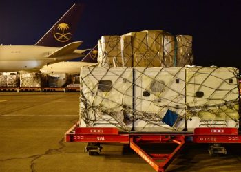 Suudi Arabistan, Ukrayna’ya 30 tonluk yardım gönderdi