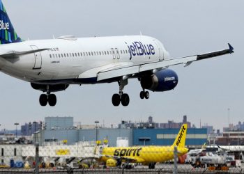 ABD’nin en büyük beşinci havayolu olma planına ret!