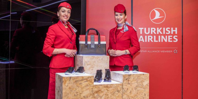 THY çalışanlarından depremzede çocuklara 10 bin bot