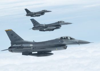 F-16’nin yeni elektronik harp sistemi test edildi