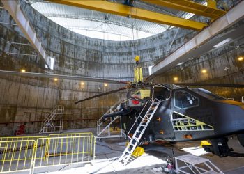 Yerli ağır sınıf taarruz helikopteri ATAK-2 ilk kez motor çalıştırdı