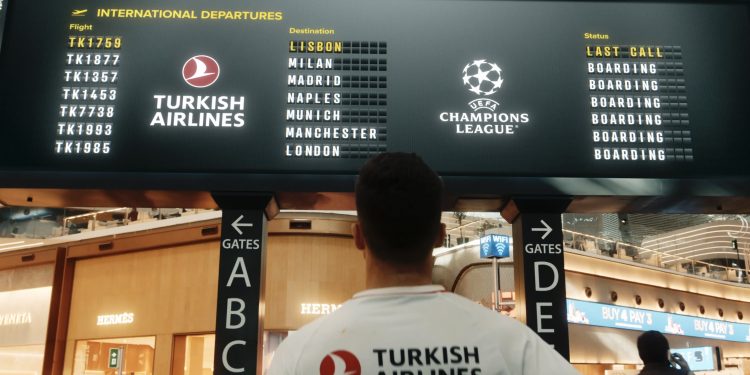 THY, üç efsane futbolcuyu yeni filminde buluşturdu