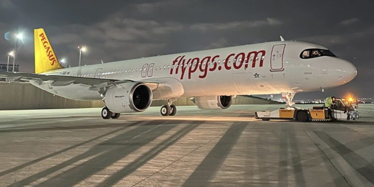 Pegasus, 100 uçaklık filoya ulaşmak üzere