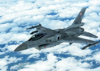 AB: Ukraynalı pilotların F-16 eğitimi başladı