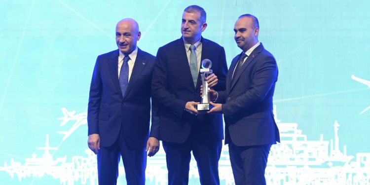 Baykar ve THY’ye ihracat şampiyonu ödülü