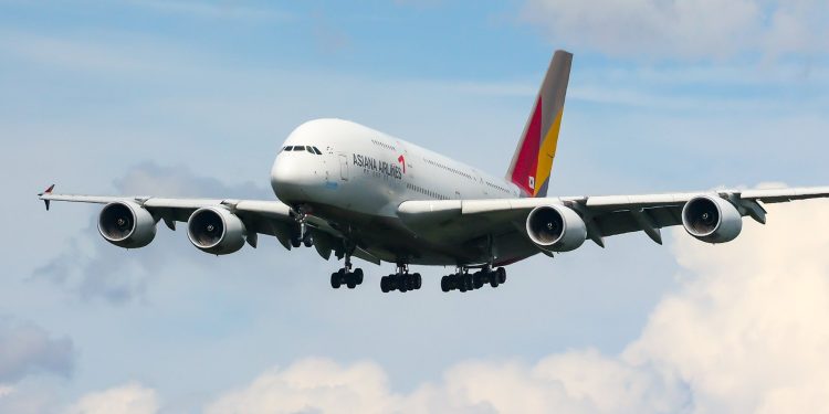 Asiana Airlines pilotlarından “iş kuralı” protestosu