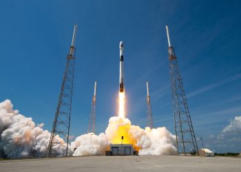 Euclid teleskobu, evrenin gizemini çözmek üzere fırlatıldı