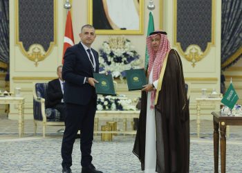 Türkiye’nin ihracat rekoru! AKINCI TİHA Suudi Arabistan’da uçacak