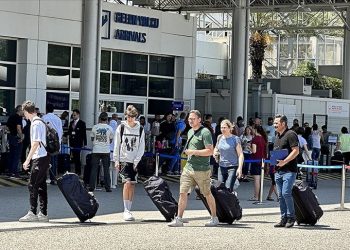 Turizmin başkenti Antalya’da yolcu trafiği rekoru!