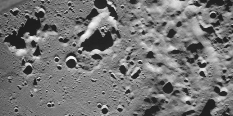 Luna-25, Ay’a inişi sırasında çakıldı