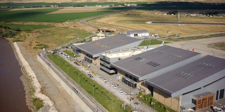 Pist bakımının ardından uçak seferlerine yarın başlanıyor