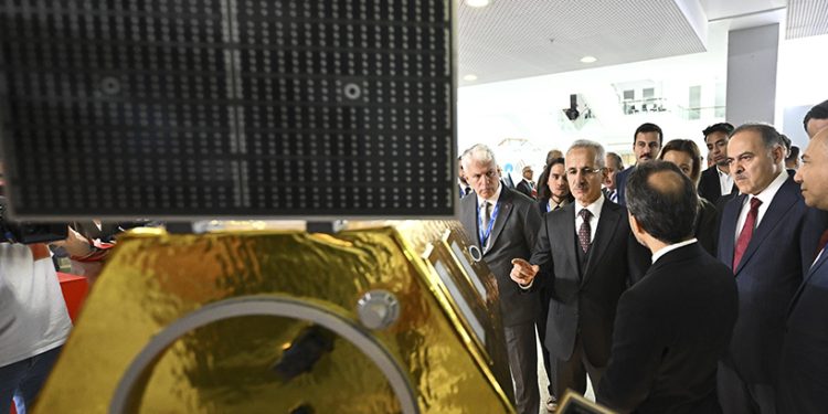 Türkiye uzaydaki vizyonunu açıkladı