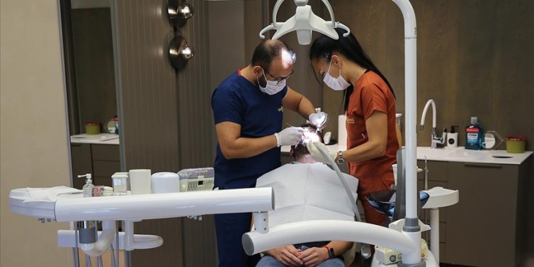 Sağlık turizminde saç ekiminden sonra yeni trend