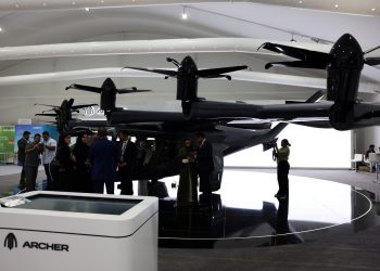 Emirates Başkanı Tim Clark hava taksileri inceledi!