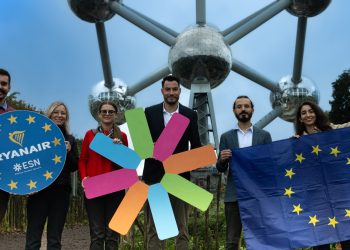 Erasmus öğrencileri yüzde 10 indirimli uçabilecek