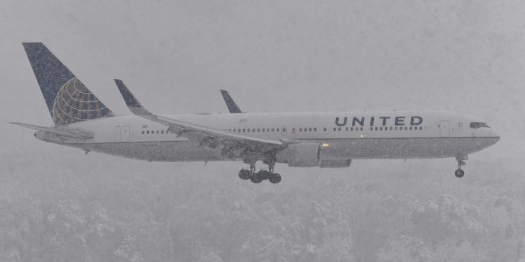 ABD’de kar fırtınası: 4 bin 200 uçuş iptal!