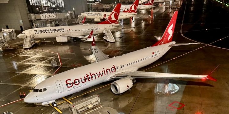 Bir havayolu daha tarifeli uçacak!