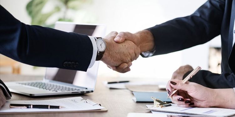 Turizmde maaş verilmez alınır!