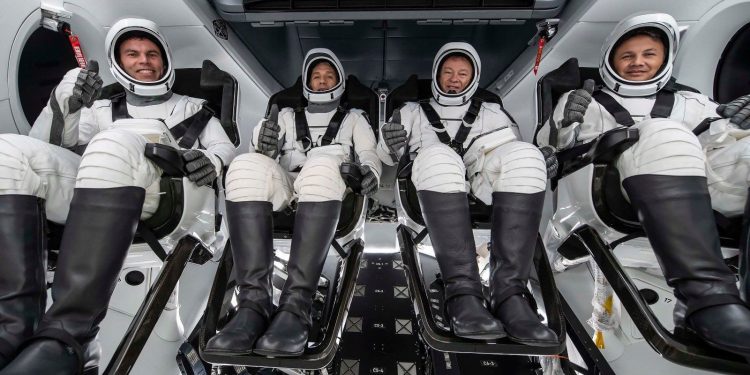 Türkiye’nin insanlı uzay yolculuğu başladı