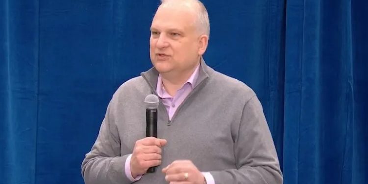 737 MAX’taki sorun sonrası Boeing lideri görevden alındı