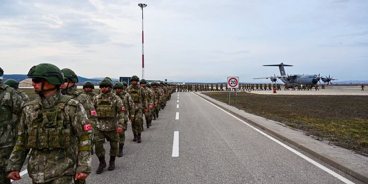 Kosova’da barış gücü değişti: Türk birlikleri görev başında