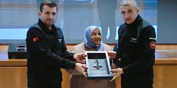 Anne Bayraktar’dan Baykar’a büyük katkı!