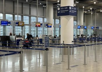 Lufthansa çalışanlarının uyarı grevi başladı