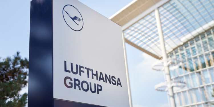 Lufthansa’dan 2023’te 2,7 milyar Euro faaliyet kârı
