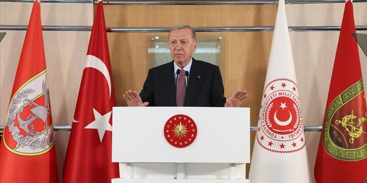 Erdoğan: İkinci uçak gemisini yapma kararlılığımız var