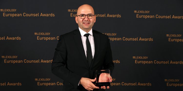 THY Hukuk ve Uyum Başkanı Kolcu’ya uluslararası ödül