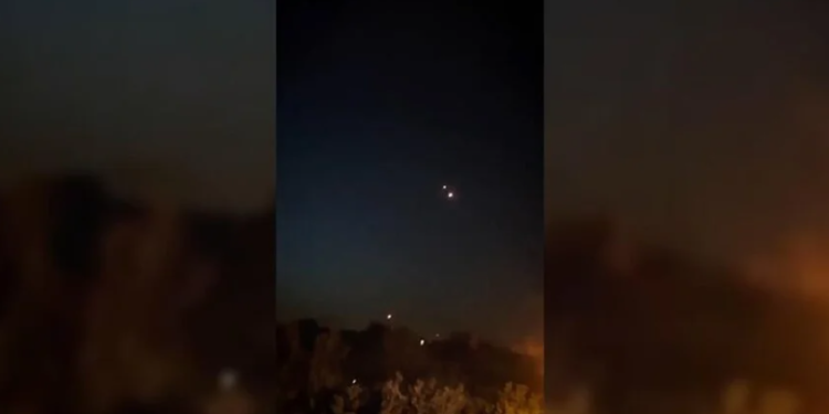 İran basını İsfahan’daki patlamaları “3 mini İHA” ile açıkladı